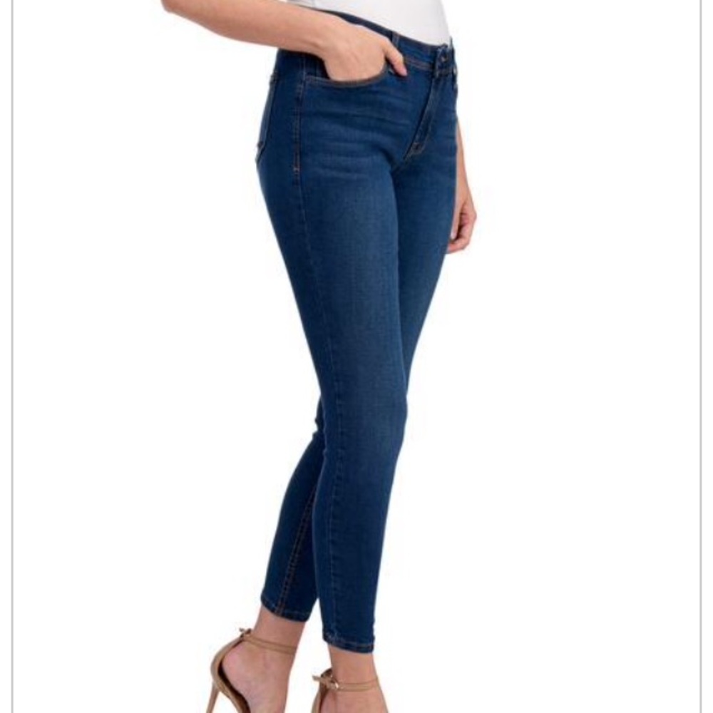 ❌SOLD❌❣️Kensie Effortless Ankle Mid Rise Jeans - Picture 2 of 8